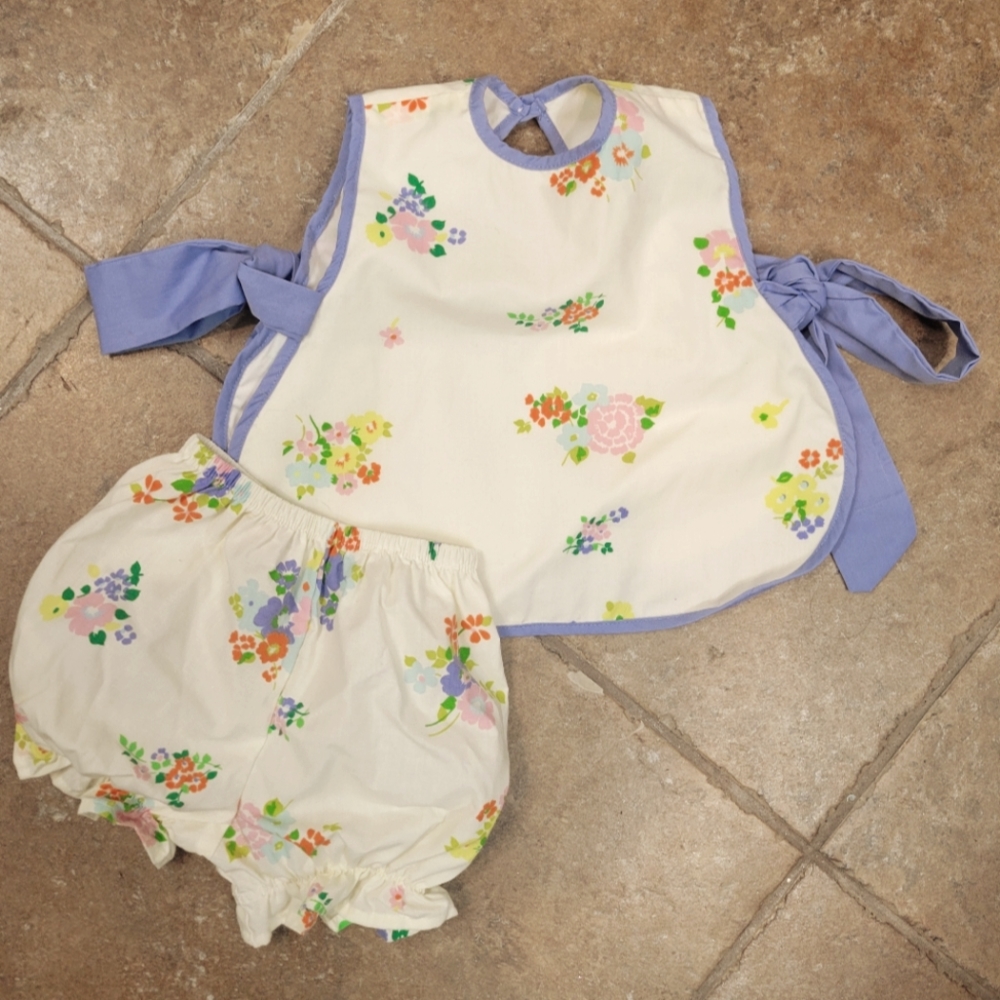 Floral Beaufort Bonnet 2 pc